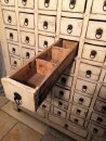 Apothekerschrank